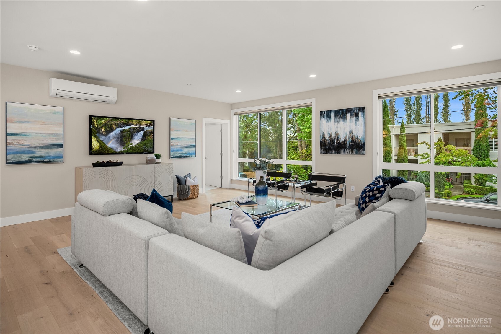 317 5th Avenue Unit: 103