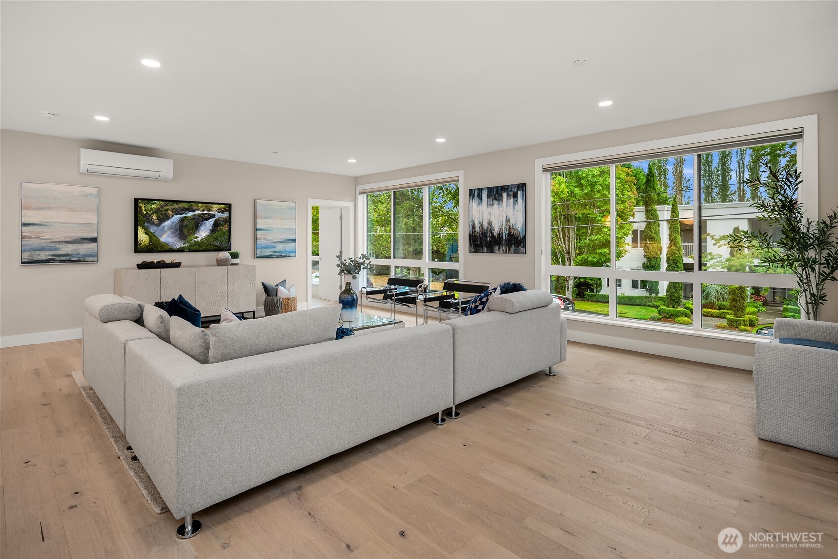 317 5th Avenue Unit: 103