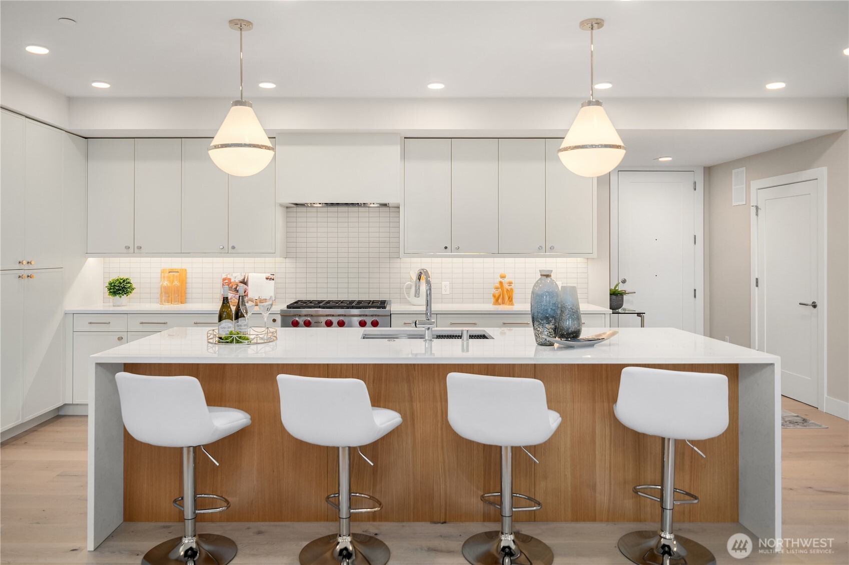 317 5th Avenue Unit: 103