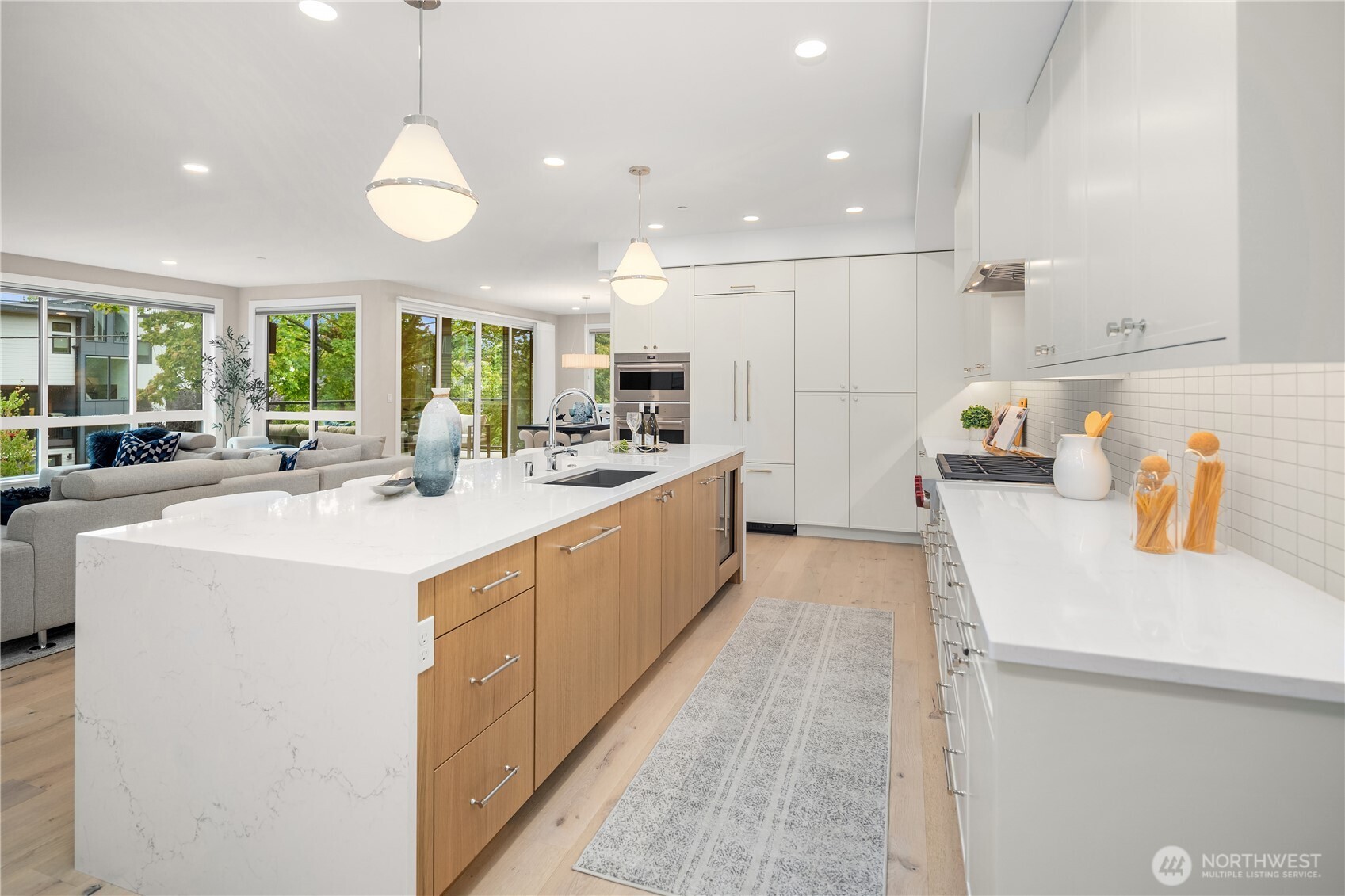 317 5th Avenue Unit: 103