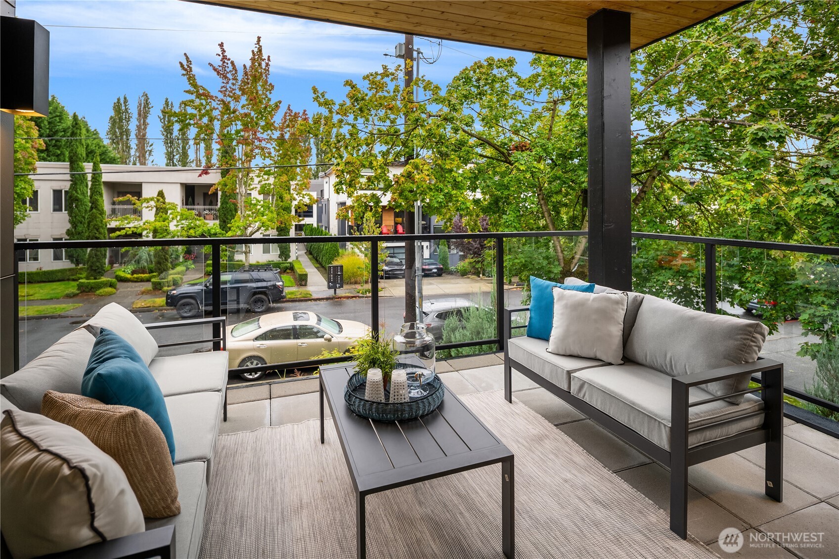 317 5th Avenue Unit: 103