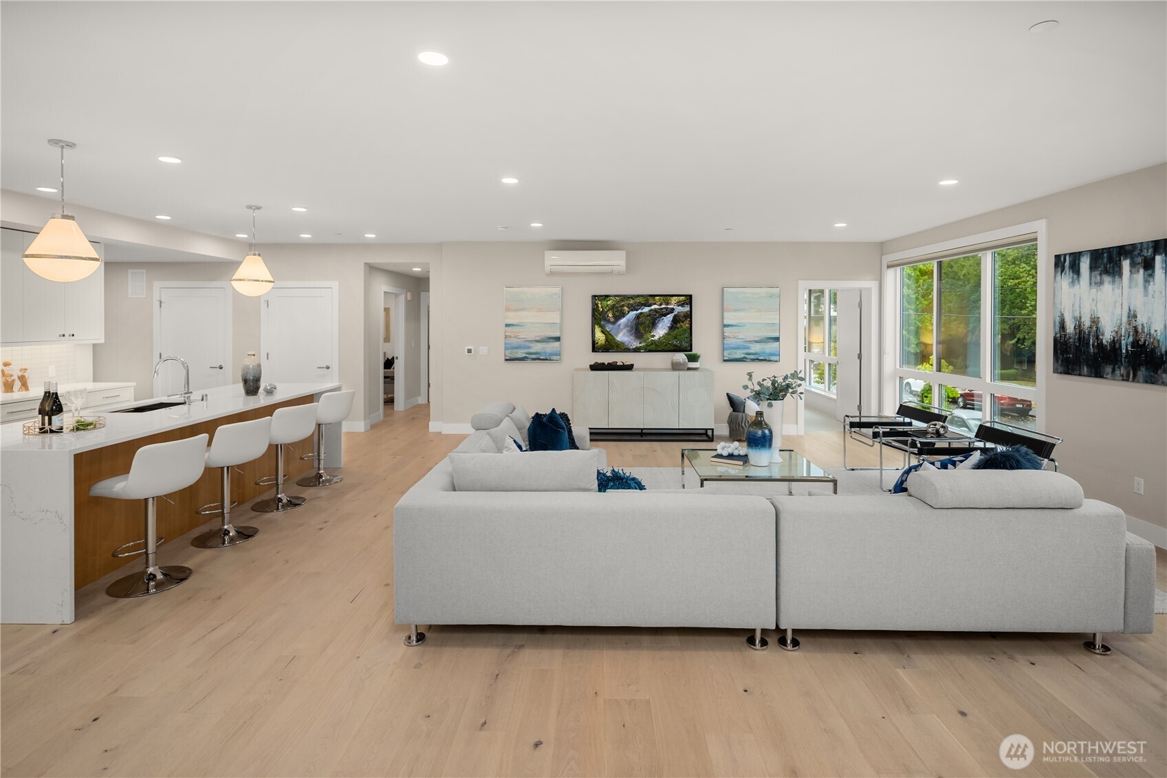 317 5th Avenue Unit: 103