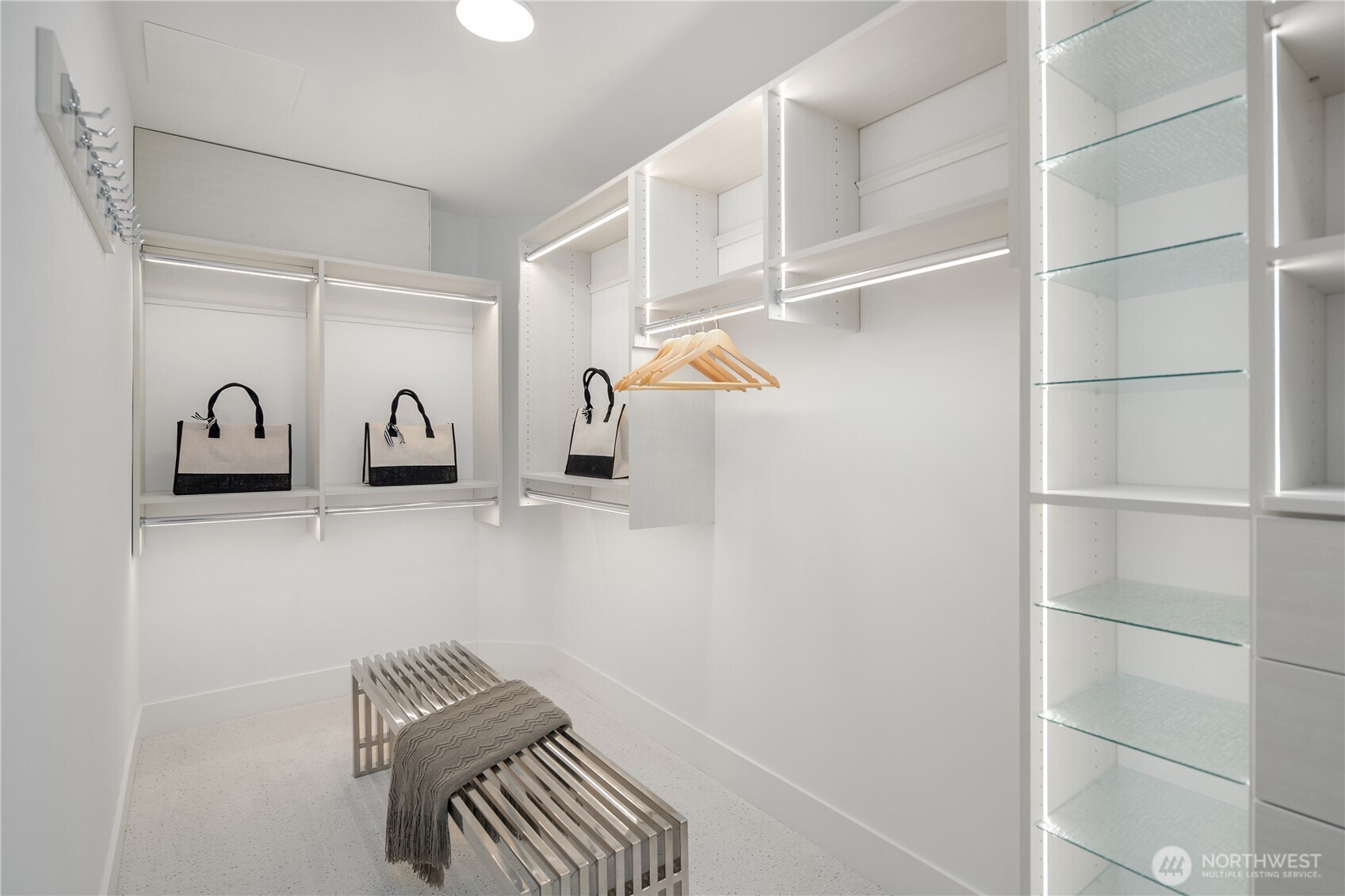 317 5th Avenue Unit: 103