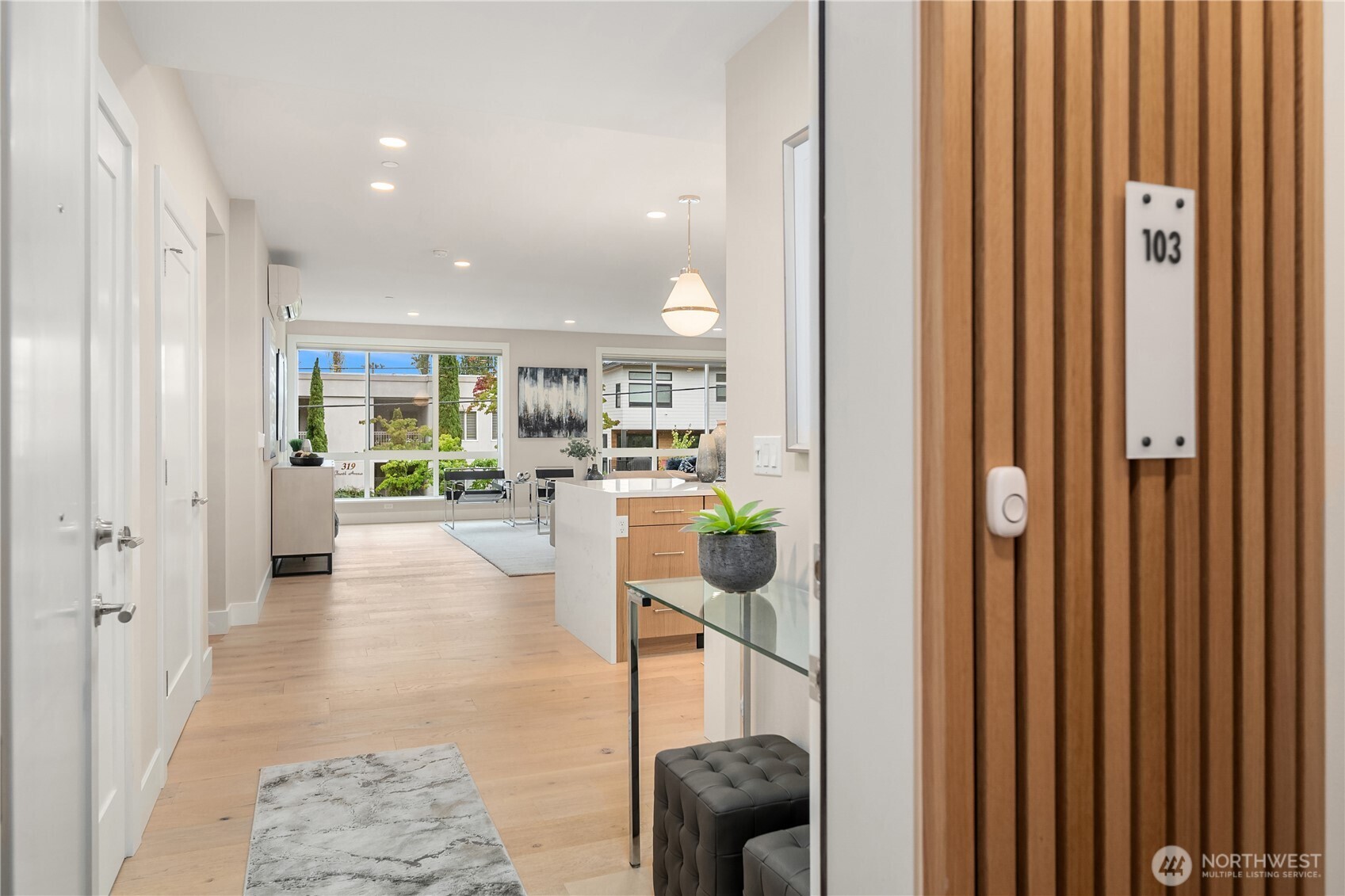 317 5th Avenue Unit: 103