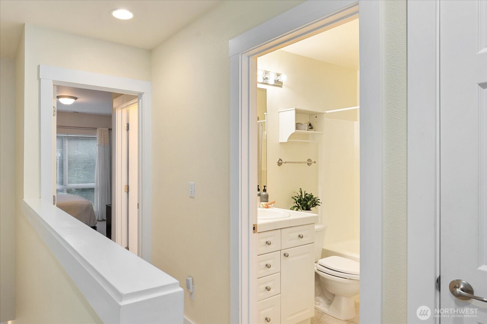 6816 NE 153rd Place Unit: F