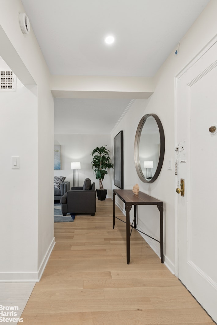 130 8TH Avenue 6E