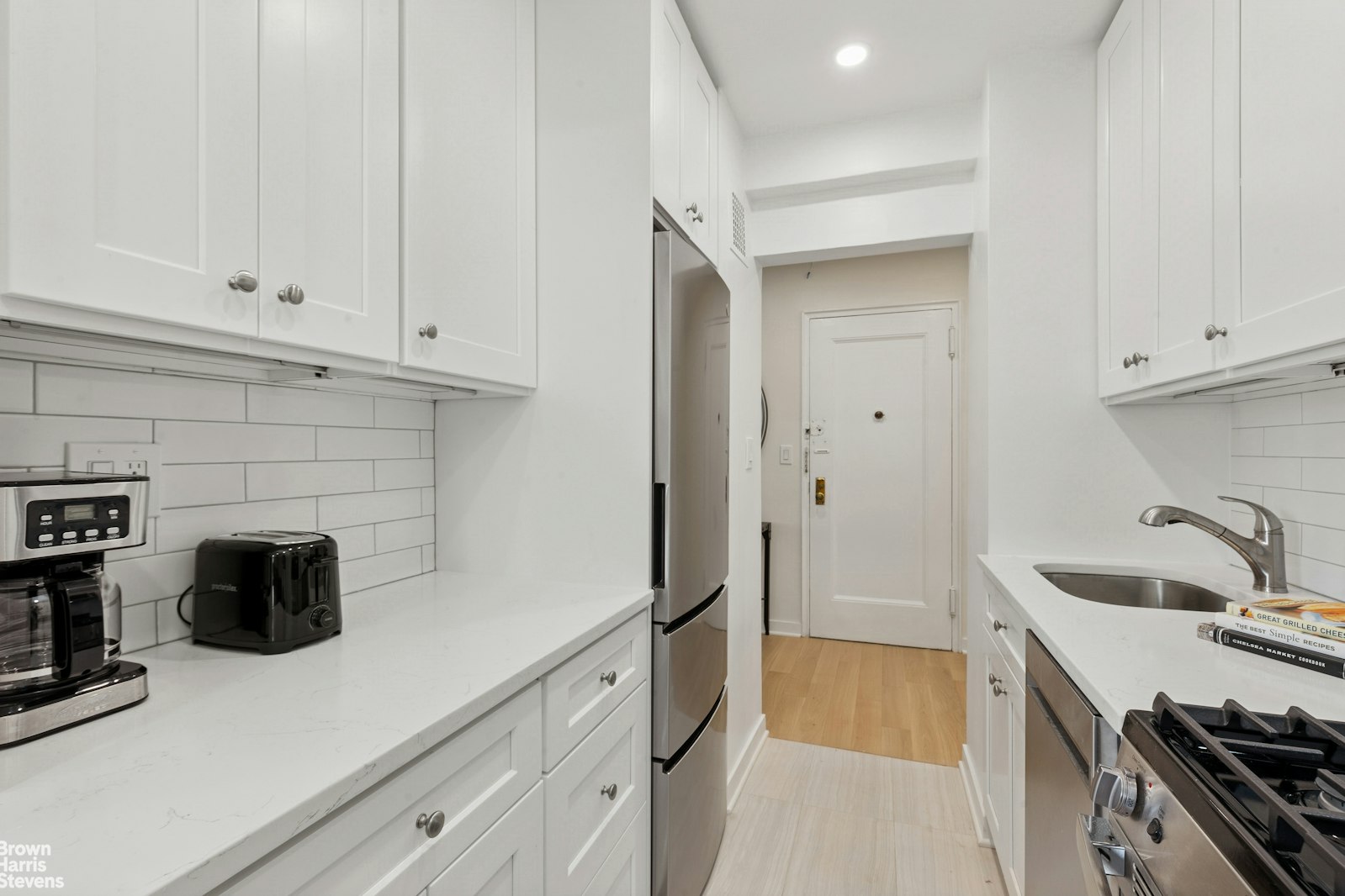 130 8TH Avenue 6E