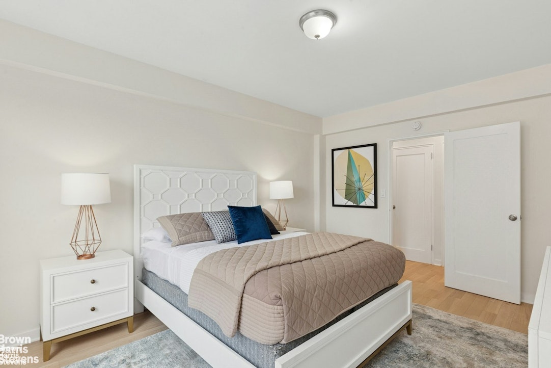 130 8TH Avenue 6E