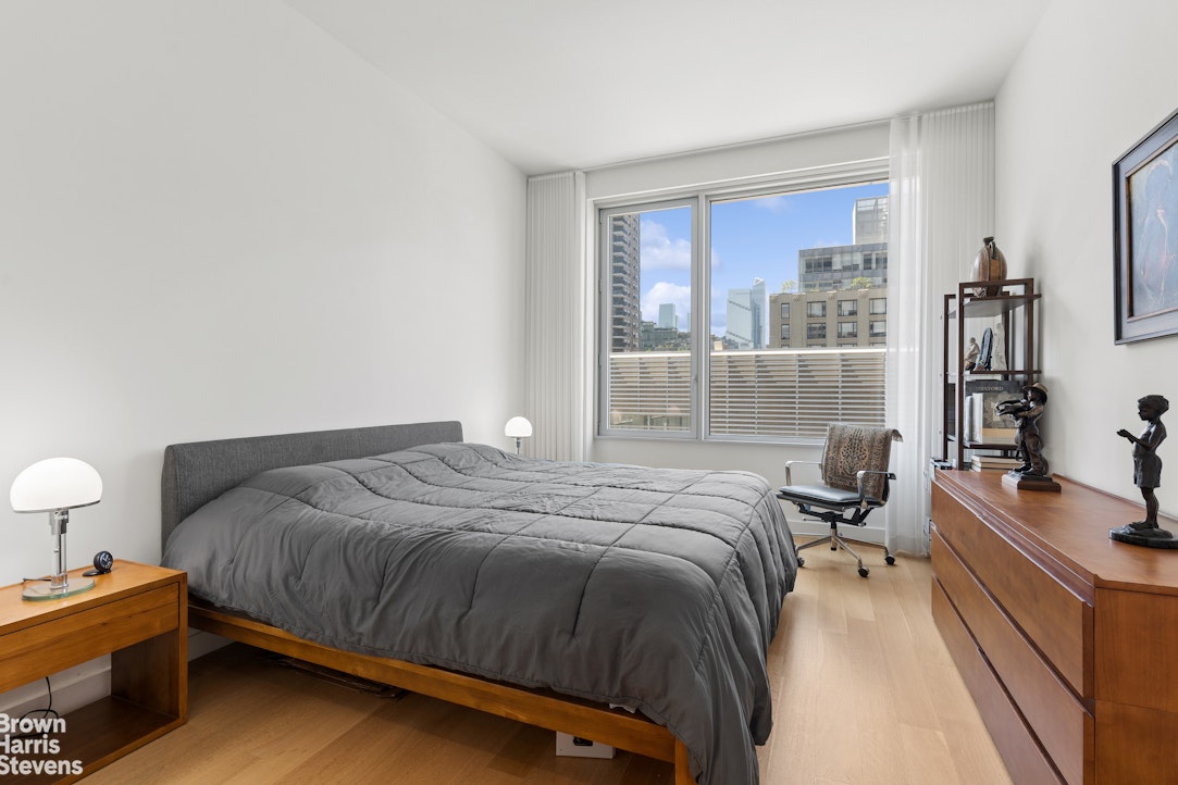 611 W 56TH Street 5B