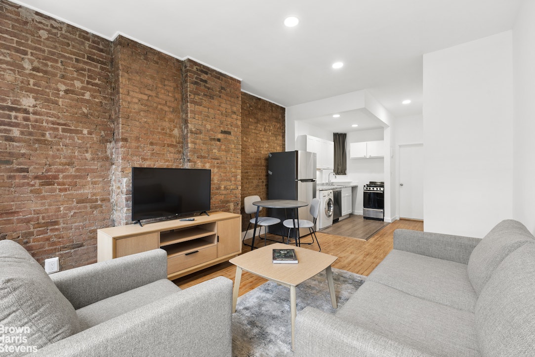529 E 88TH Street 5B