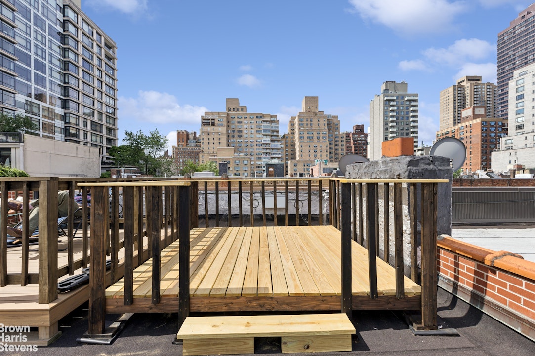 529 E 88TH Street 5B