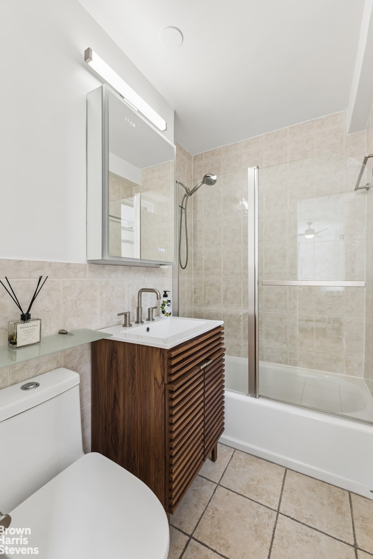 201 E 37TH Street 5A