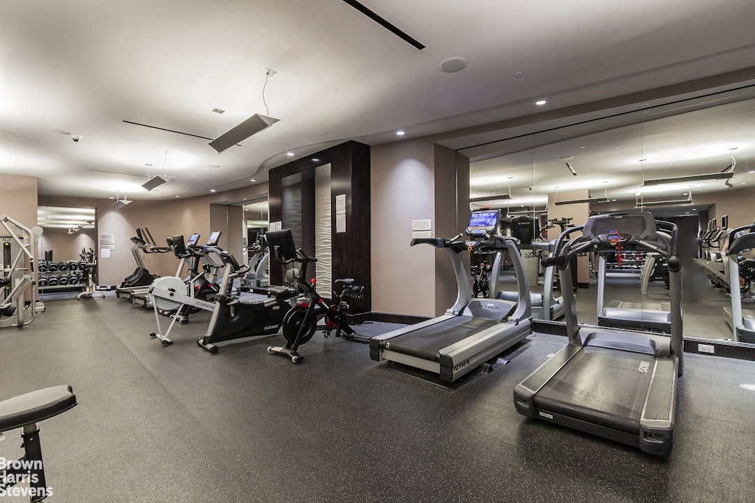 100 RIVERSIDE Boulevard 5B