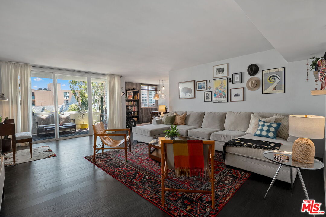 7309 Franklin Ave Unit: 405