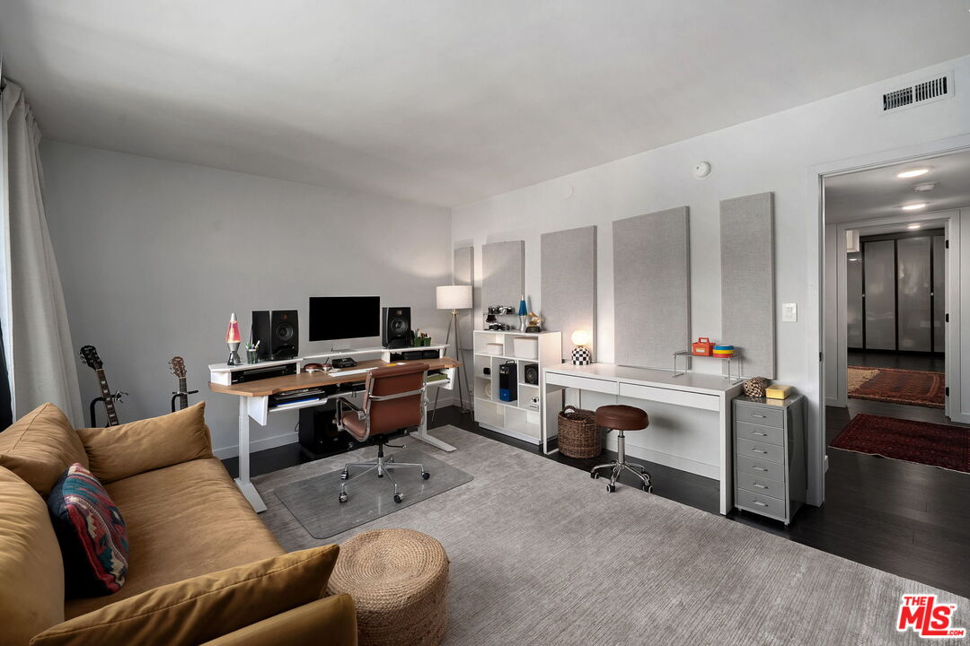 7309 Franklin Ave Unit: 405