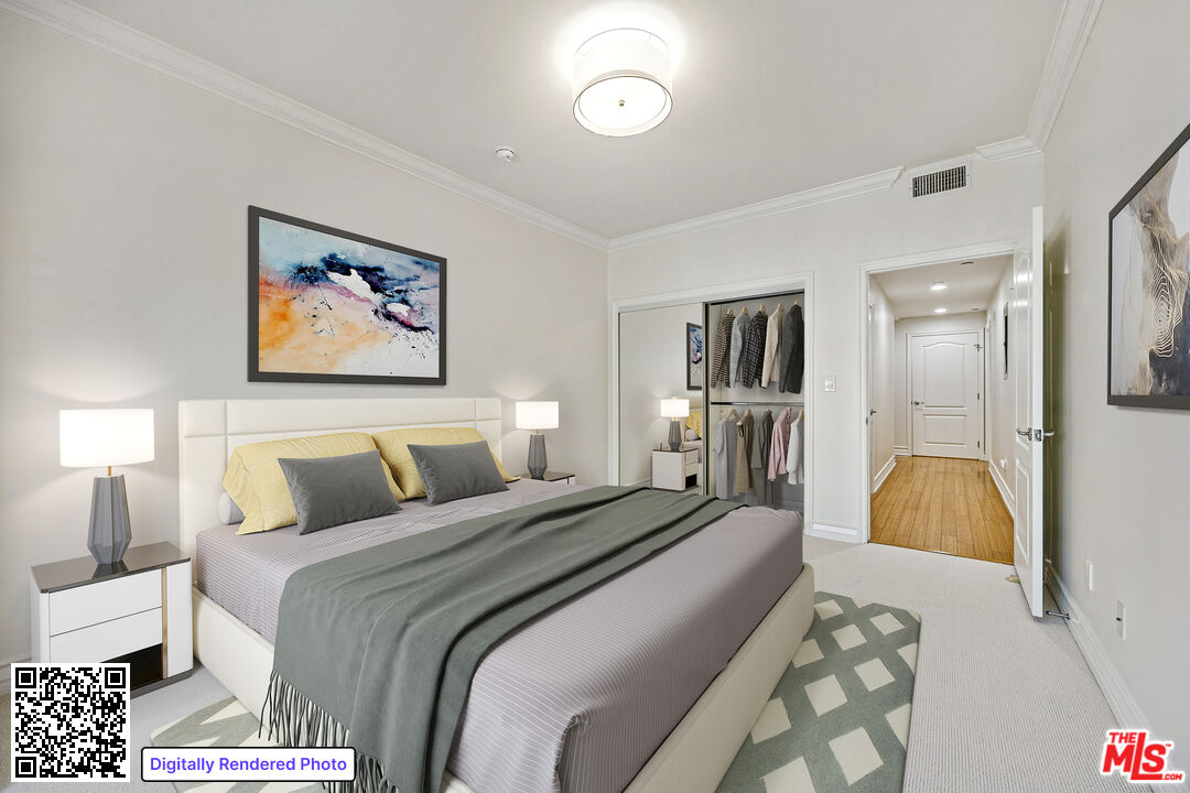 118 S Clark Dr Unit: 302