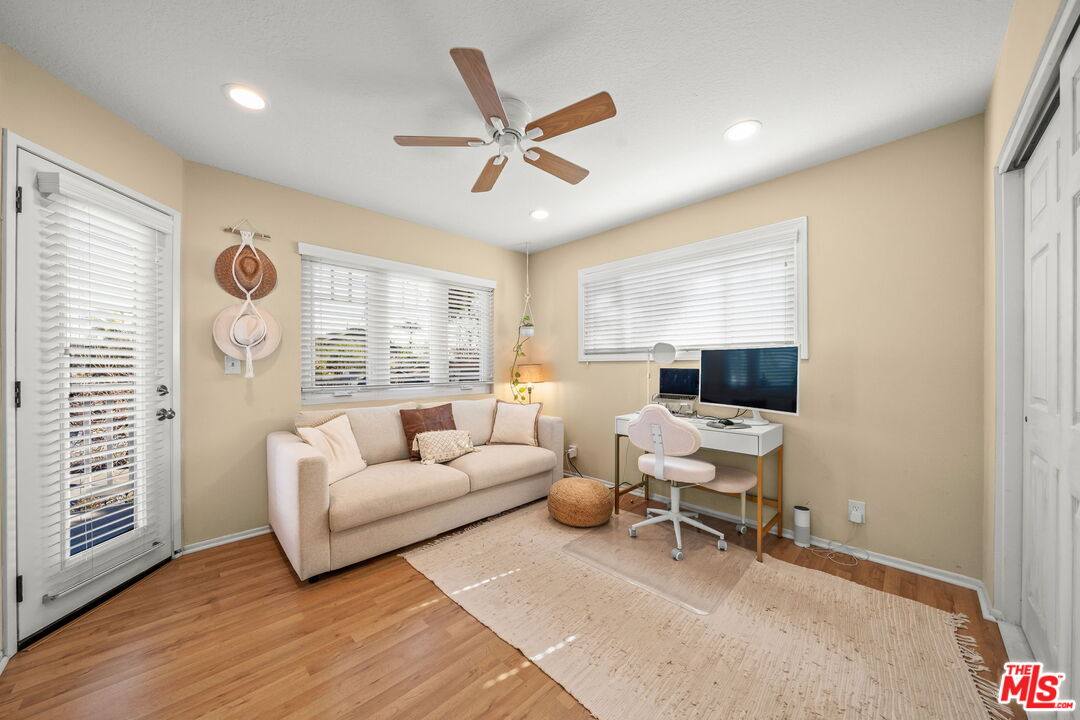 359 Termino Ave