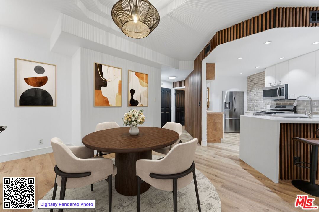 1160 Granville Ave Unit: 104