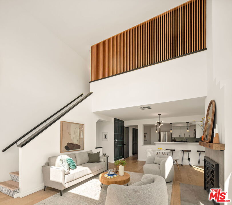 3439 Keystone Ave Unit: 1