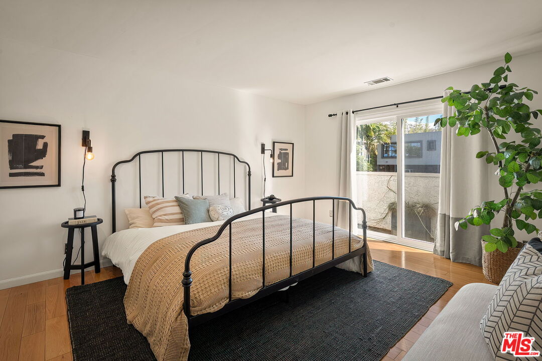 3439 Keystone Ave Unit: 1