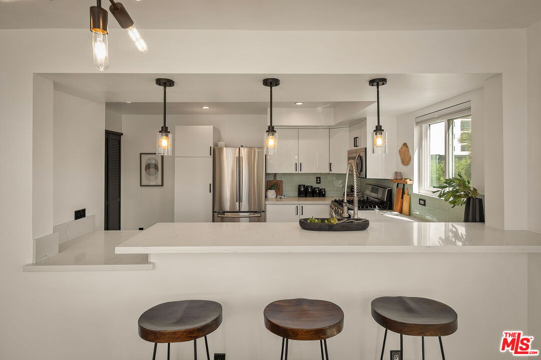 3439 Keystone Ave Unit: 1