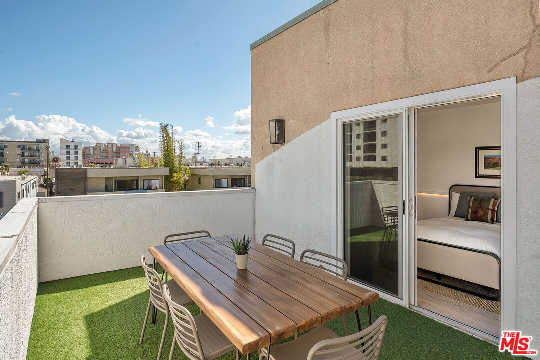 3439 Keystone Ave Unit: 1