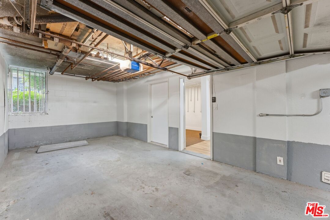 1160 Granville Ave Unit: 104
