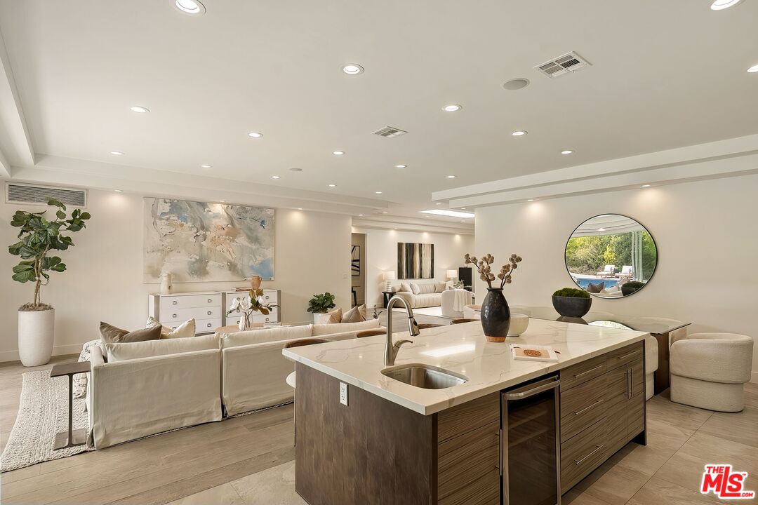 3238 Canyon Lake Dr