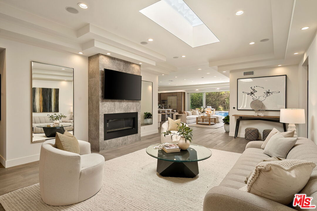 3238 Canyon Lake Dr