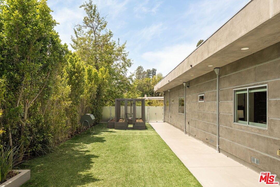 3238 Canyon Lake Dr