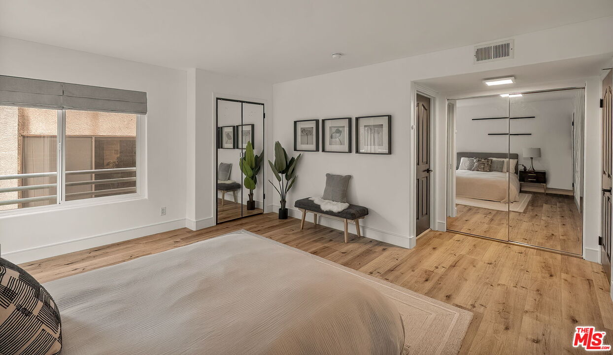 1160 Granville Ave Unit: 104