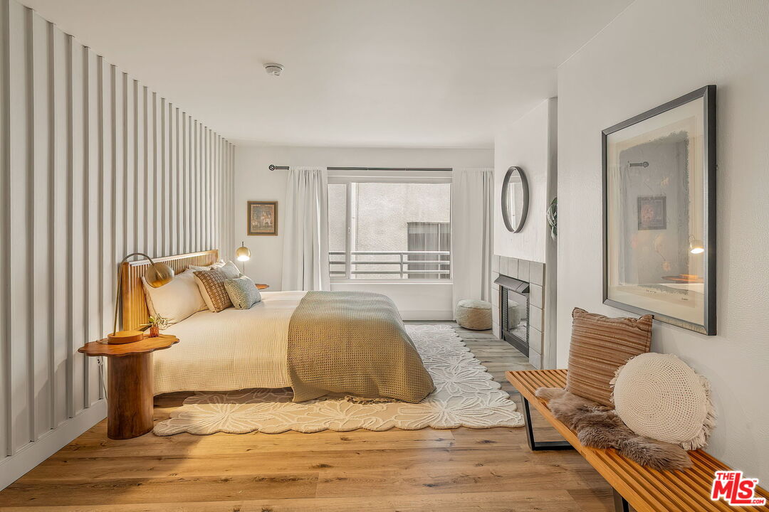 1160 Granville Ave Unit: 104