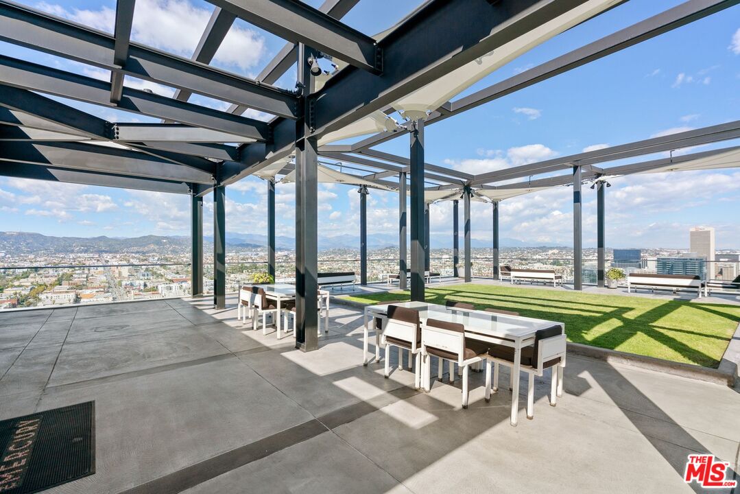 3810 Wilshire Blvd Unit: 602