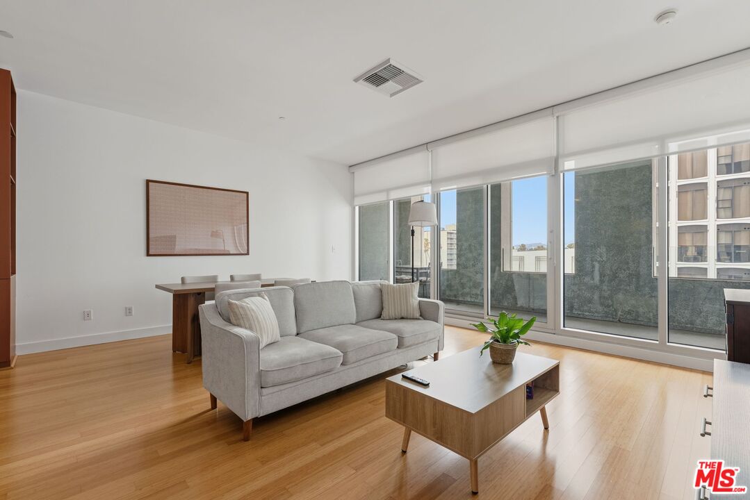 3810 Wilshire Blvd Unit: 602