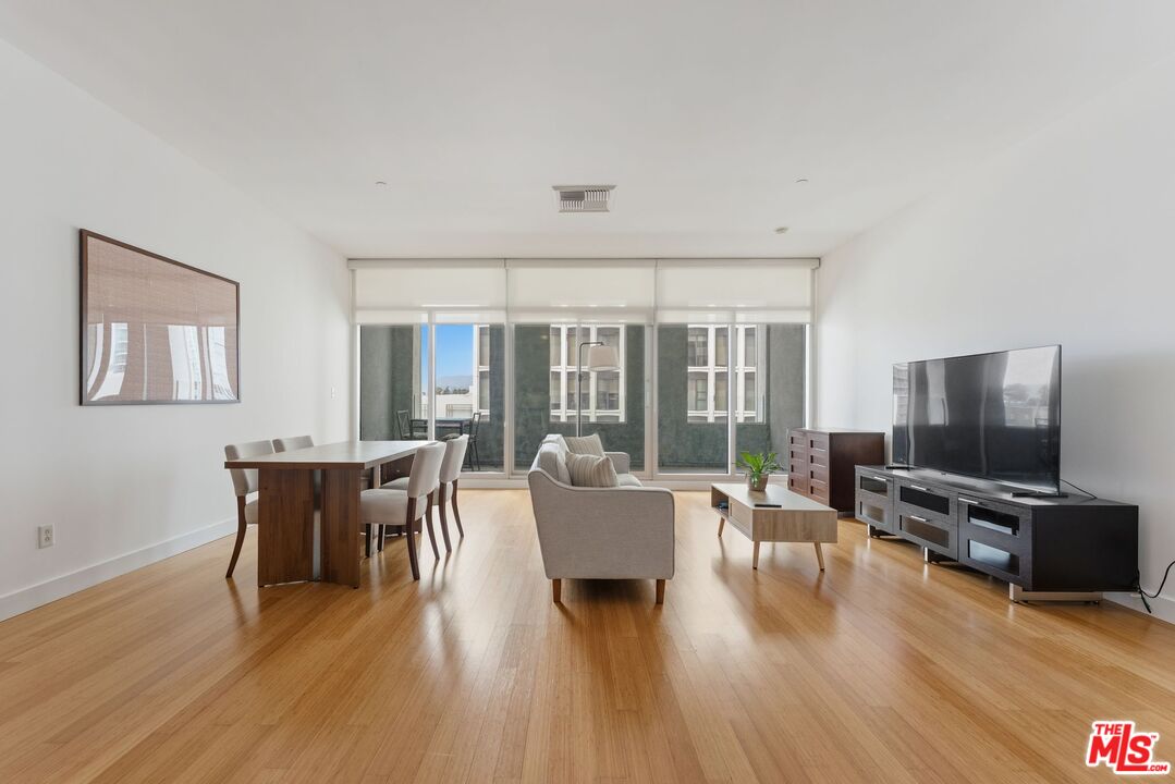 3810 Wilshire Blvd Unit: 602