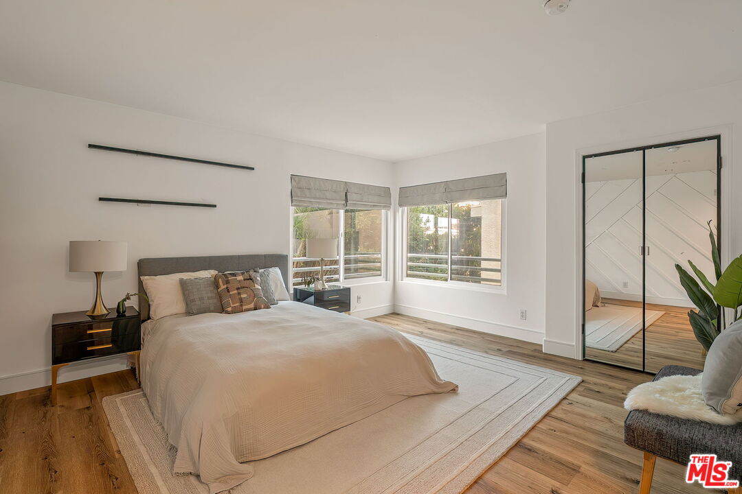 1160 Granville Ave Unit: 104