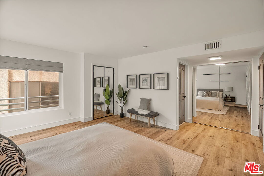 1160 Granville Ave Unit: 104
