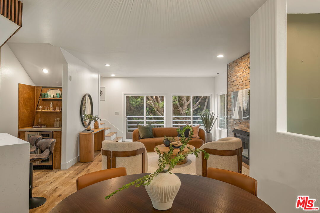 1160 Granville Ave Unit: 104