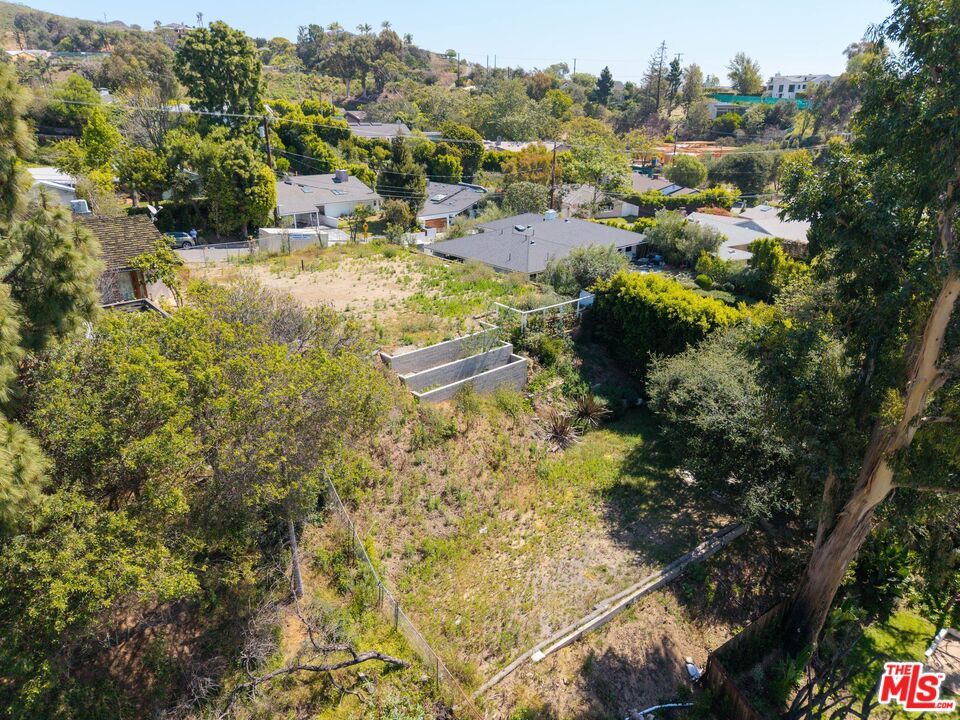 1025 Las Pulgas Rd