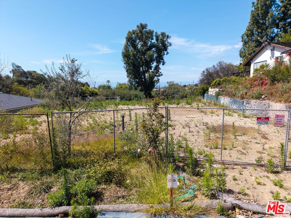 1025 Las Pulgas Rd