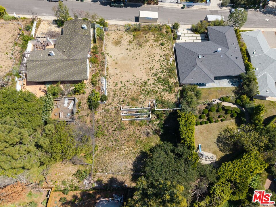 1025 Las Pulgas Rd