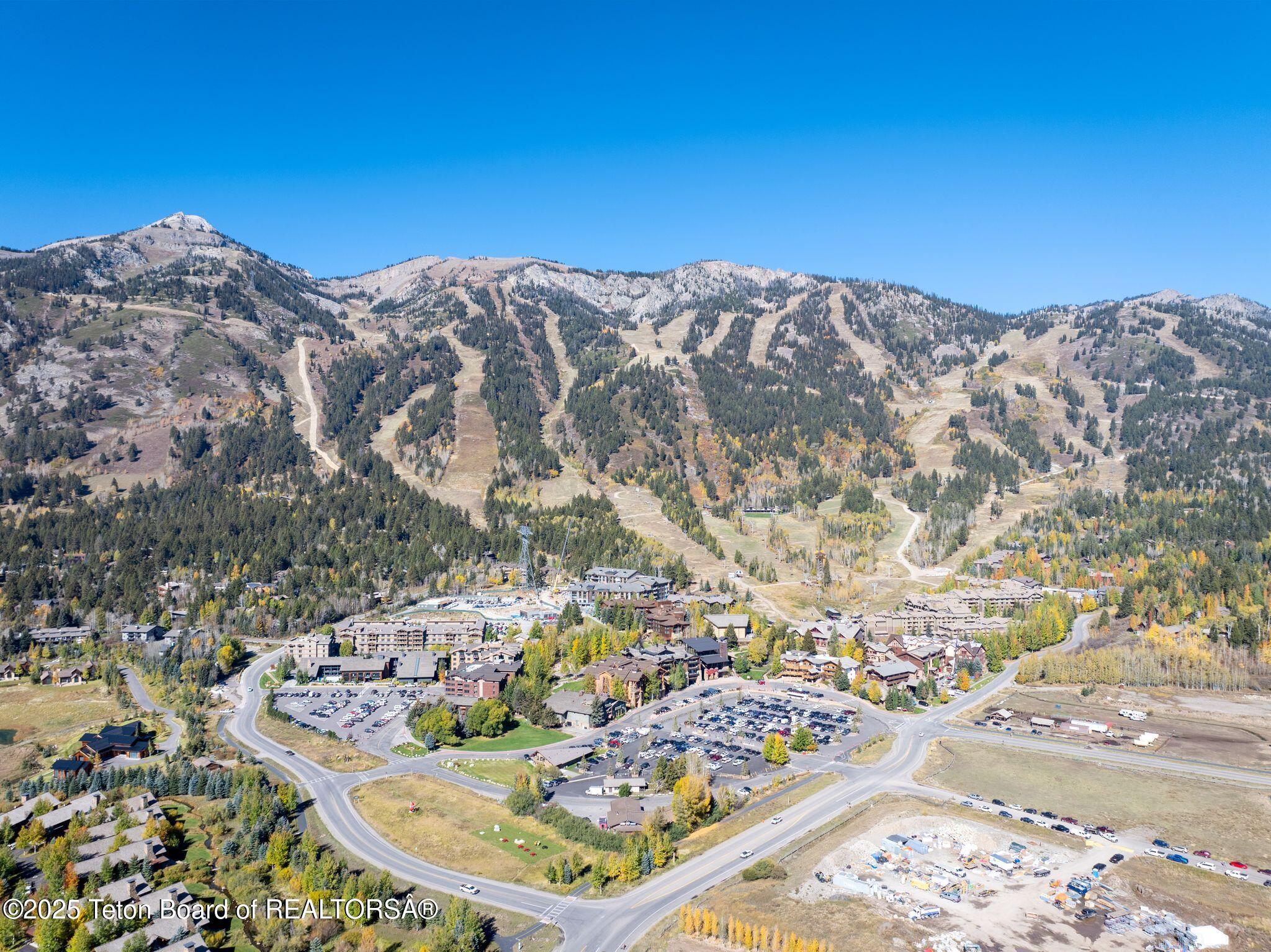 3285 W VILLAGE Drive, 404