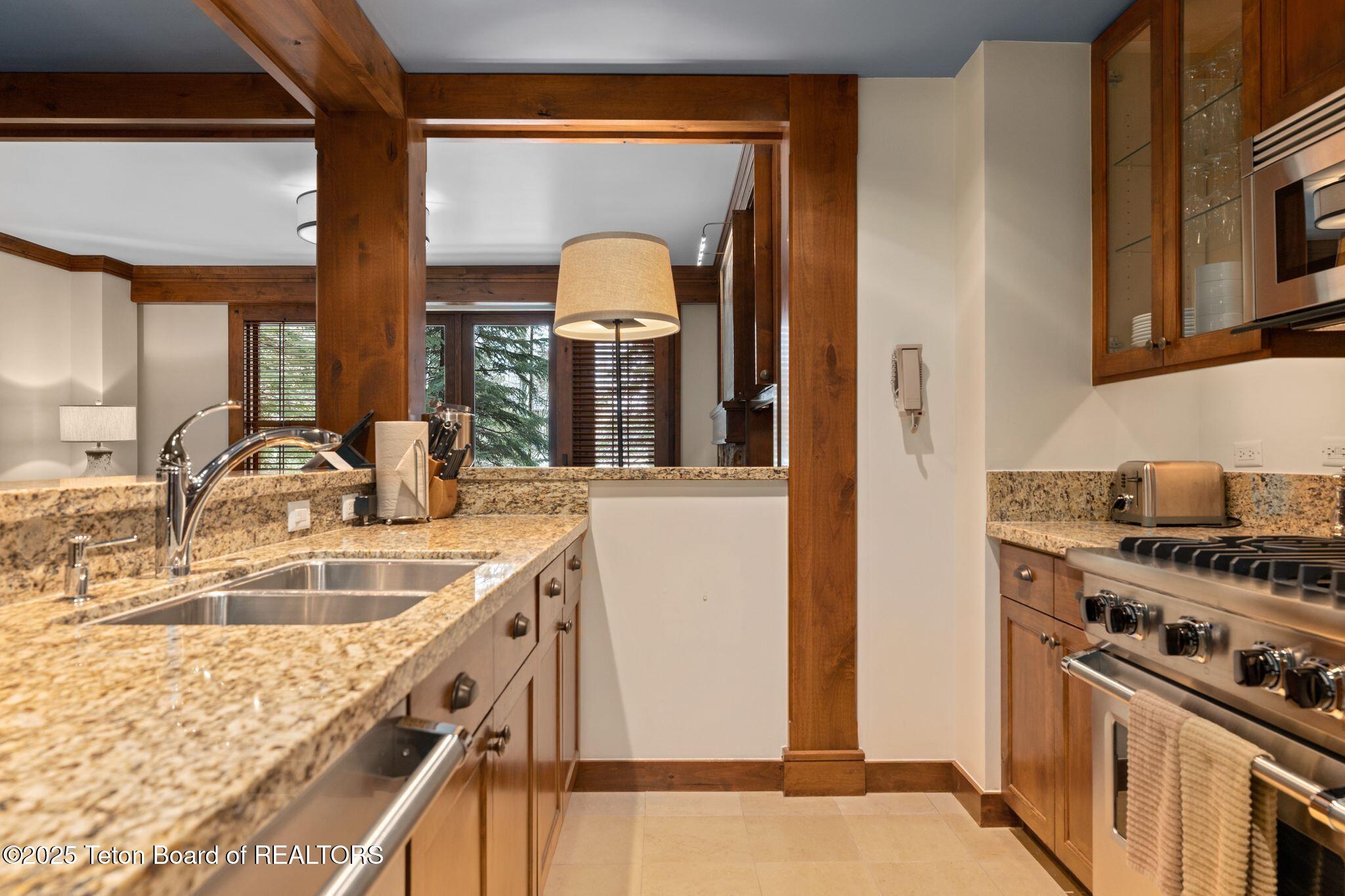 7680 N GRANITE LOOP Road 556