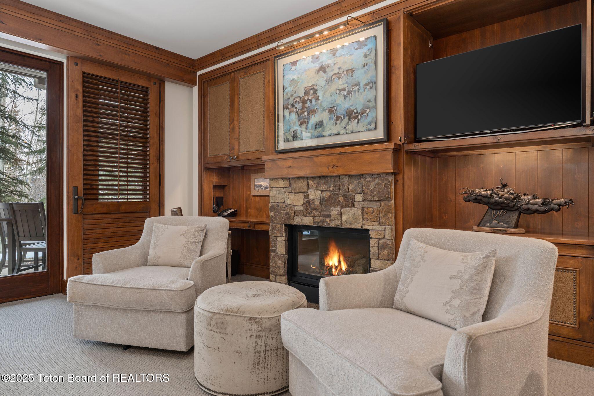 7680 N GRANITE LOOP Road 556