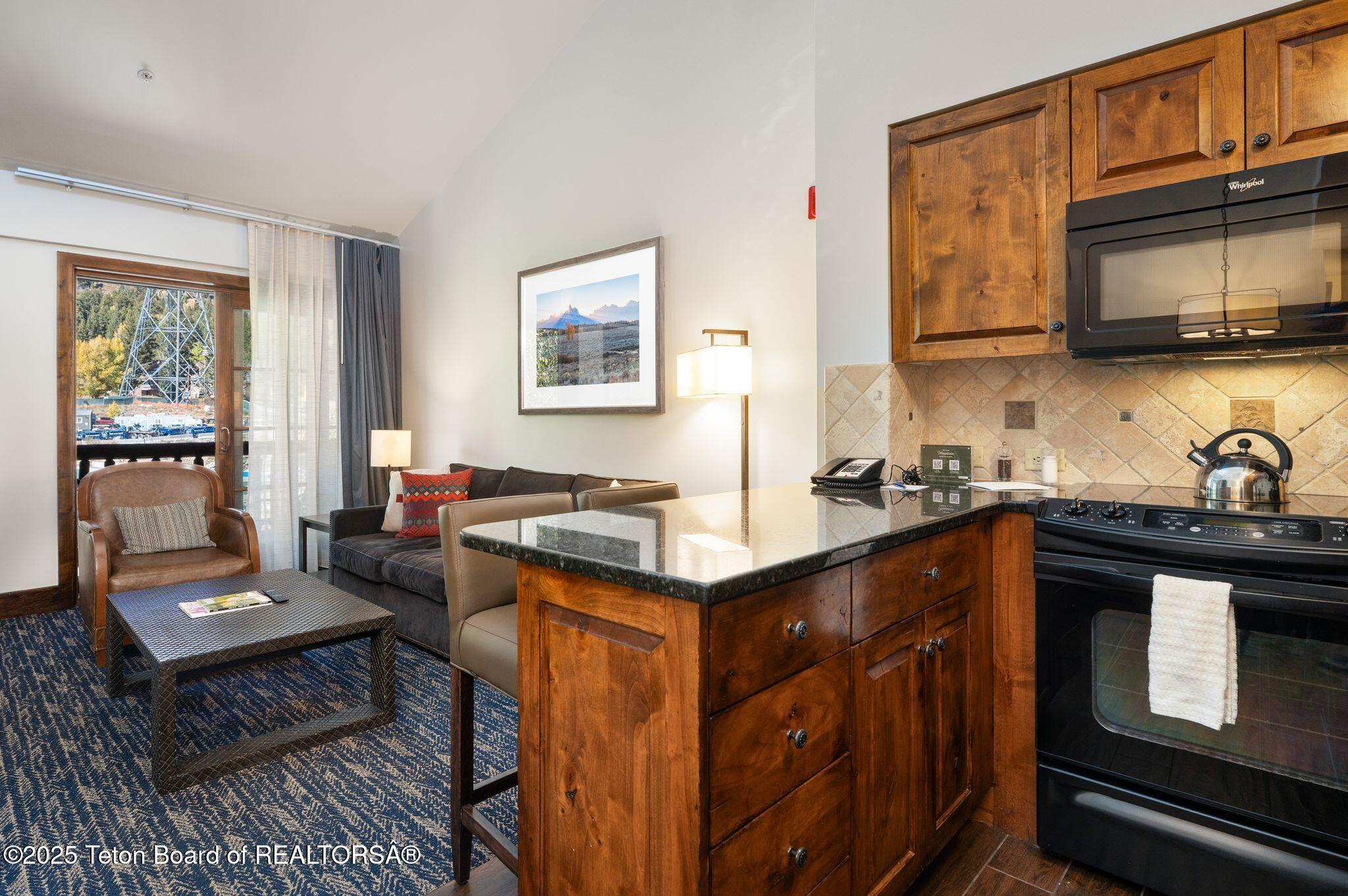 3385 W VILLAGE Drive, 502