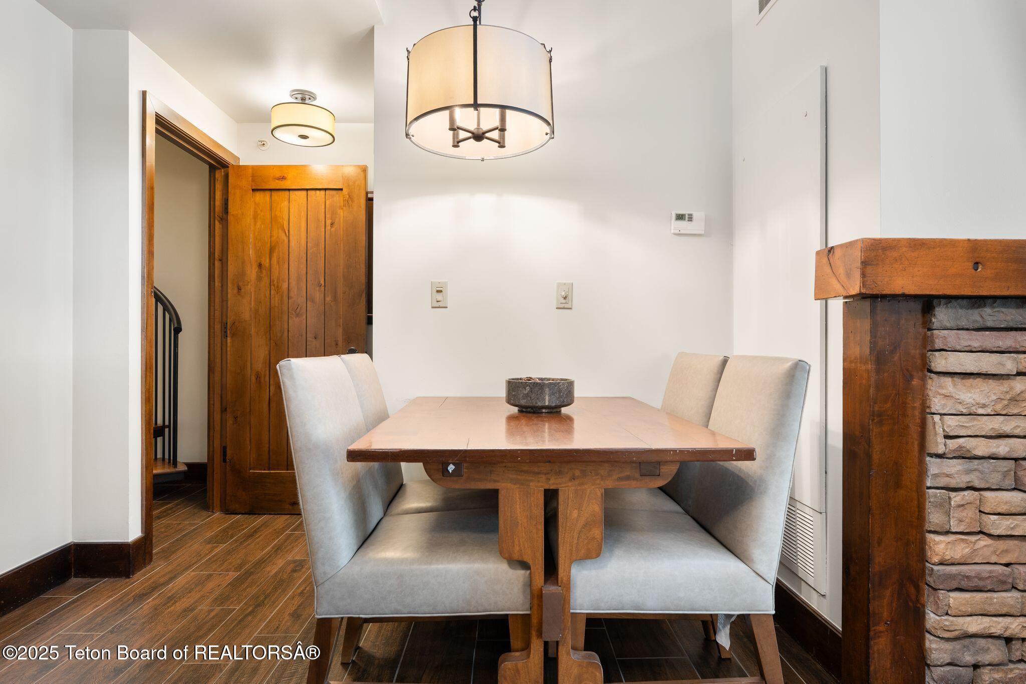 3385 W VILLAGE Drive, 502