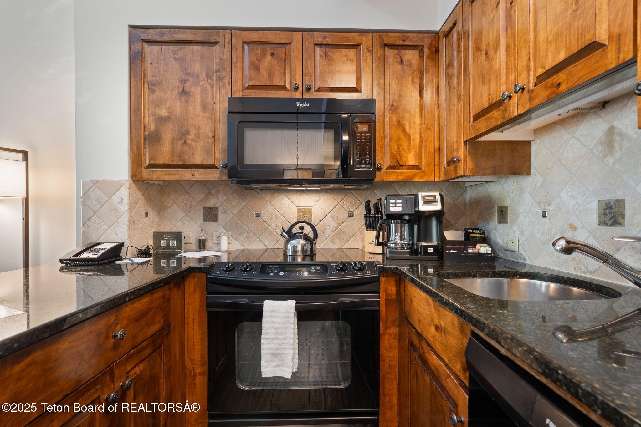 3385 W VILLAGE Drive, 502