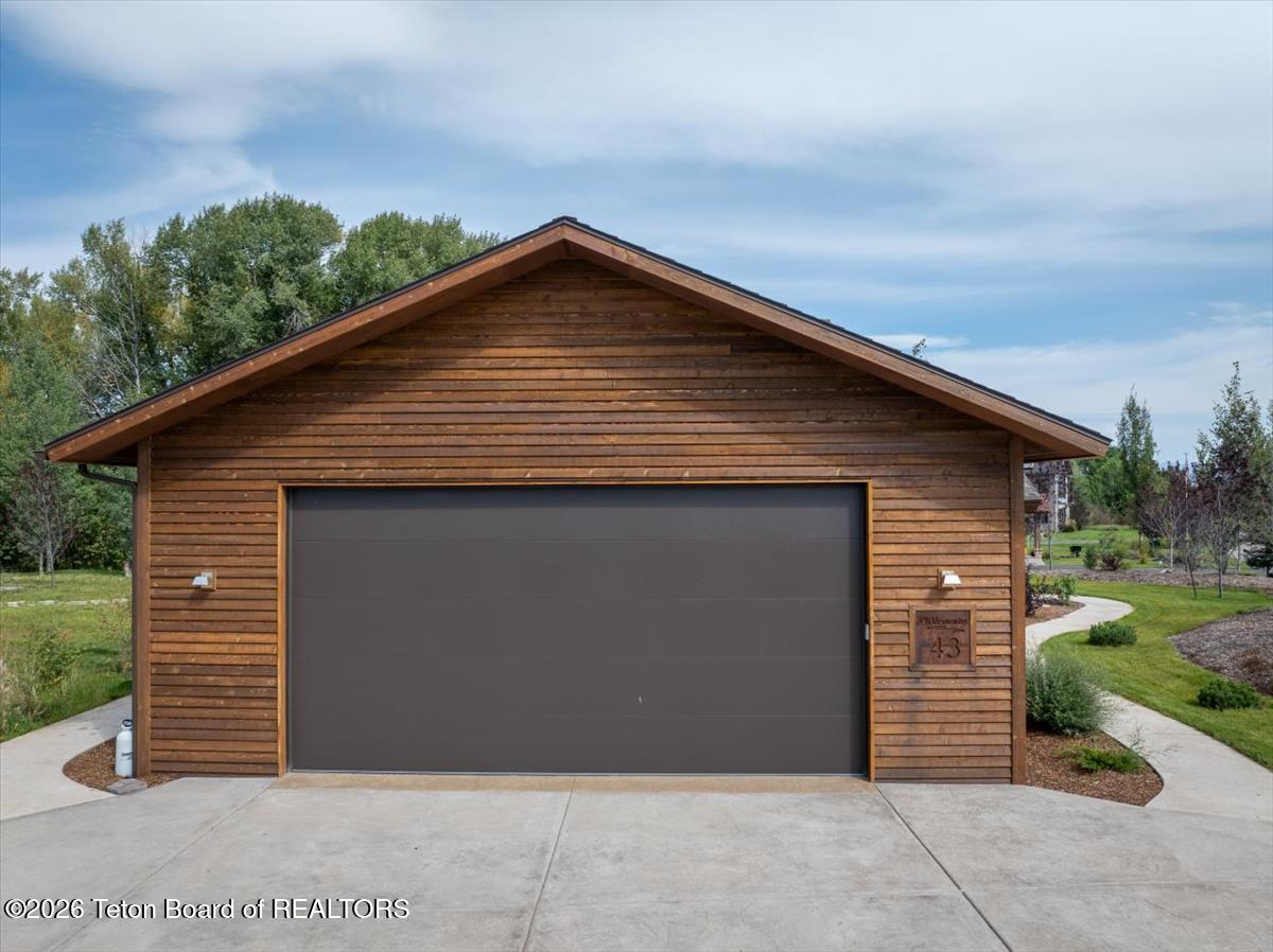 9802 HIDDENWATERS Lane