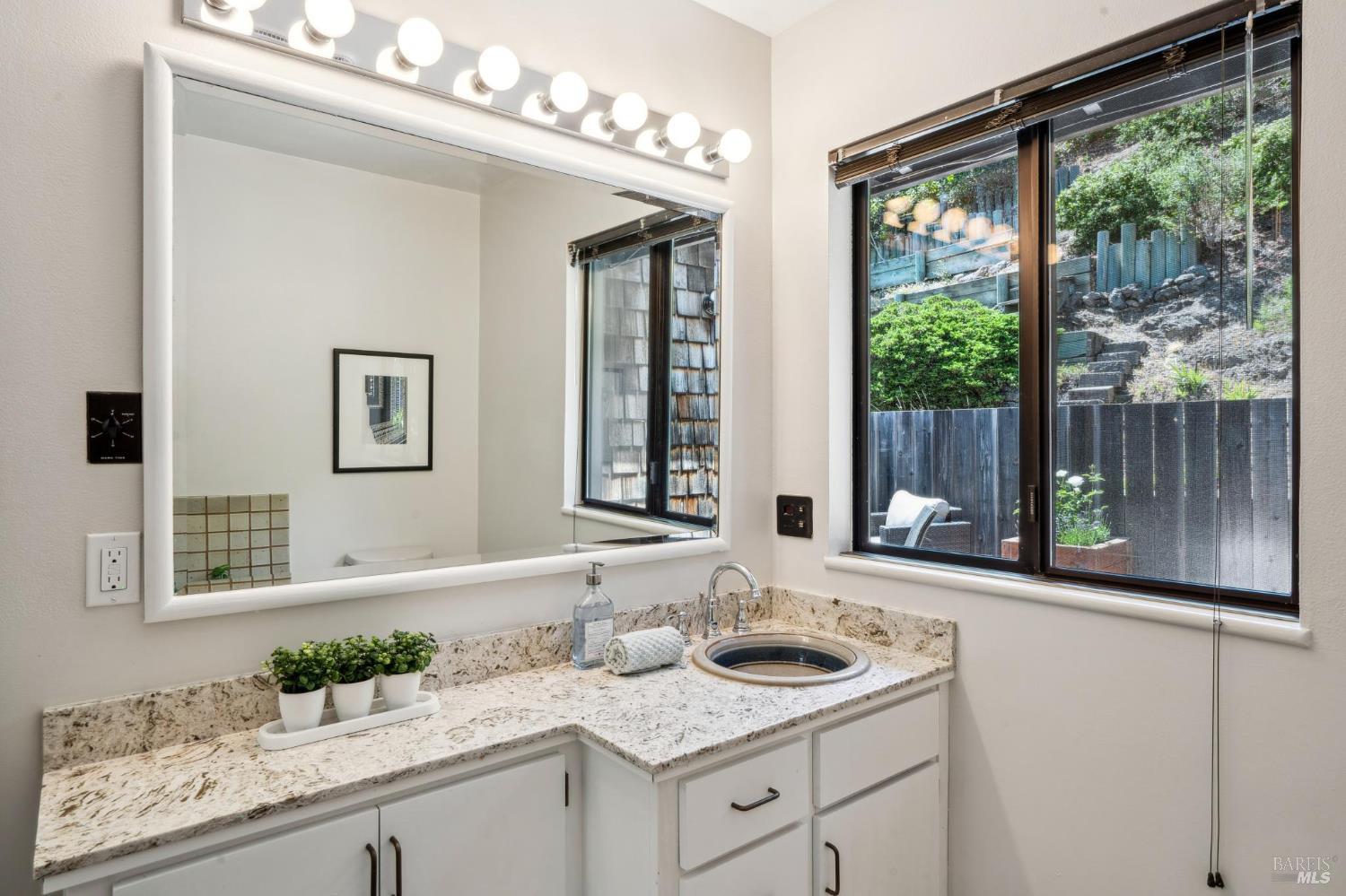 308 E Strawberry Drive