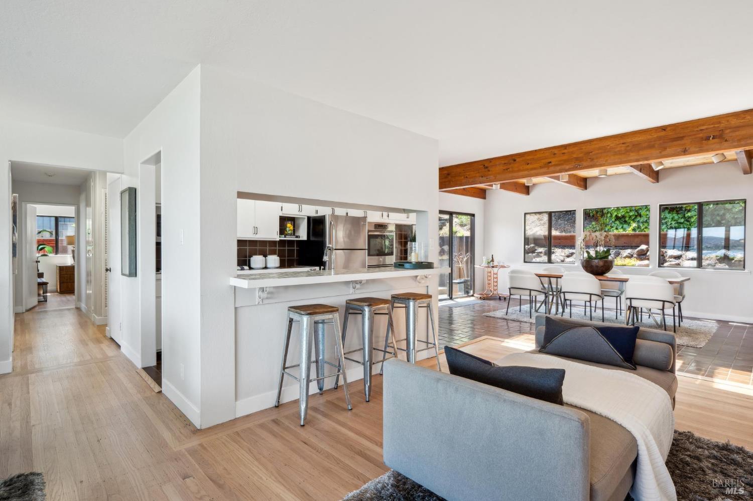 308 E Strawberry Drive